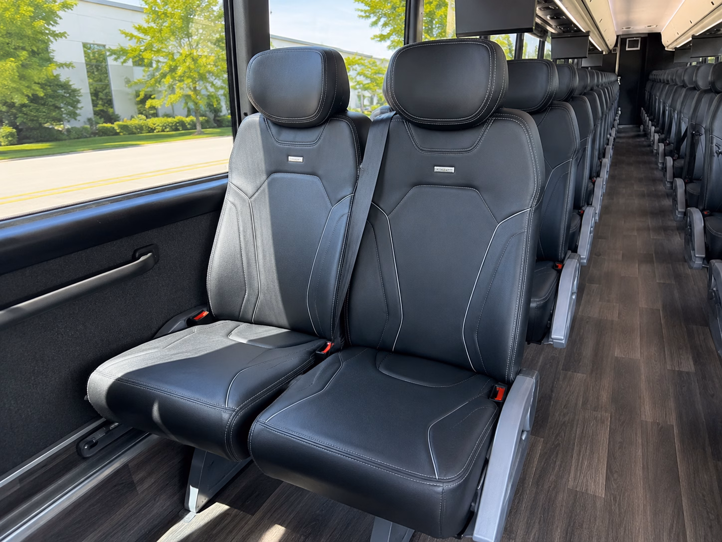 how the type of bus changes the price in mobile alabama