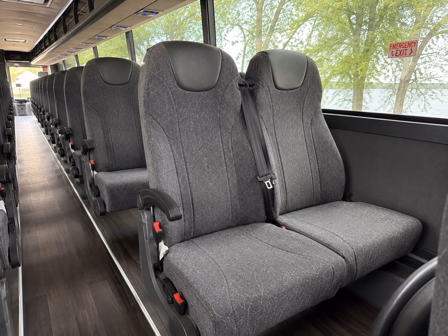 mobile charter bus hero 2