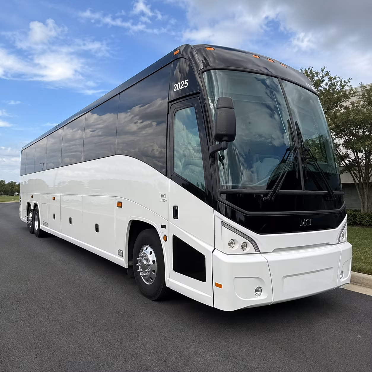 mobile regional airport corporate shuttle buses