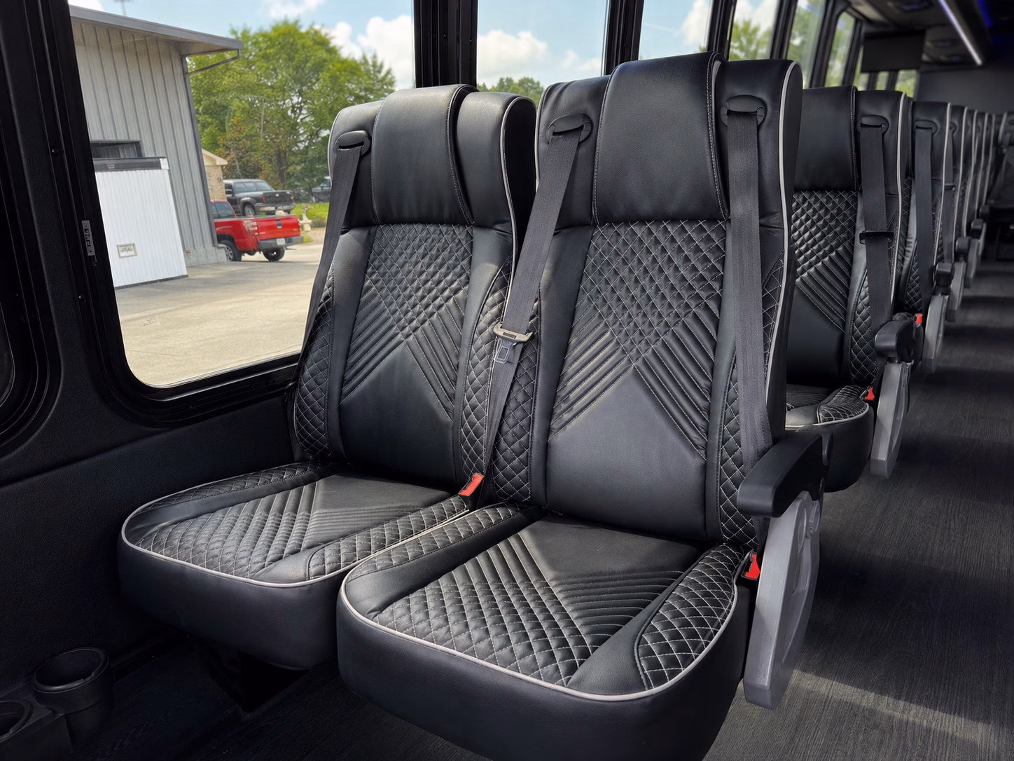 shuttle your guests between downtown mobile hotels and your venue