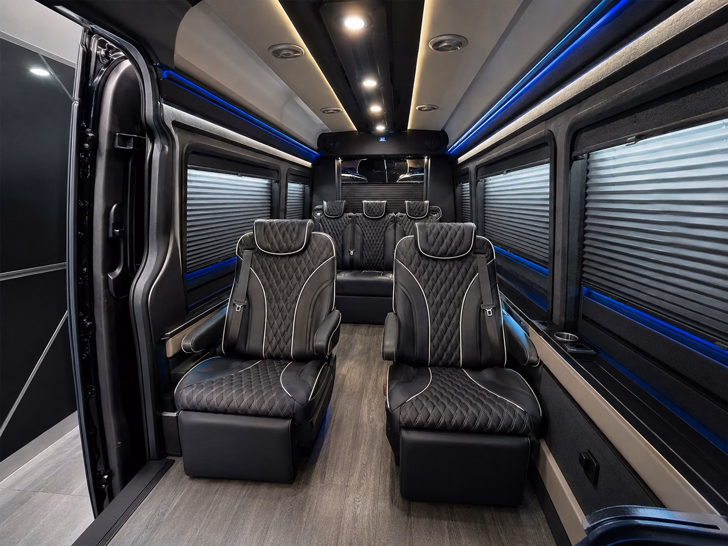 view instant online quotes for mobile cruise port and airport transfers